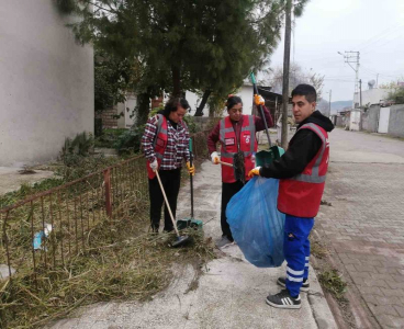 Ceyhan Belediyesi’nden kırsal mahallelere temizlik seferberliği