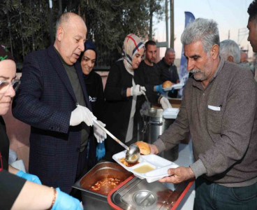 Yüreğir Belediyesinin mutfağı Ramazan’da aralıksız çalışıyor