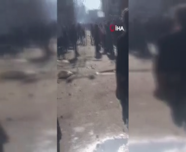 Adana’da bir mahalle taş, şişe ve sopalarla birbirine girdi